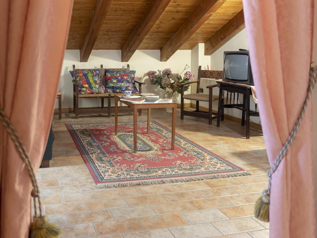 Agriturismo Il Palazzone 몬테갈다 외부 사진